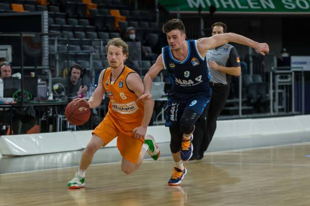 门希克的胜 门希克的胜