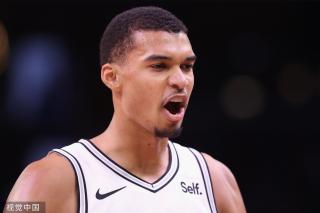 队在整场比 队在整场比